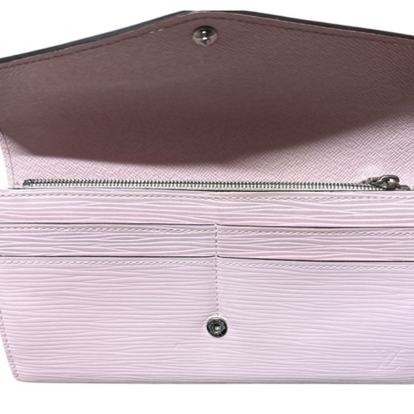 Louis Vuitton Elegant Pink Women's Clutch long wallet. No call outs - Picture 4 of 8